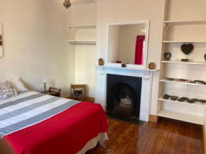 Vibe & Joy Guest House
